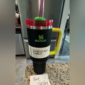 Stanley 40 oz. Quencher H2.0 FlowState Tumbler - Color: Neon Black